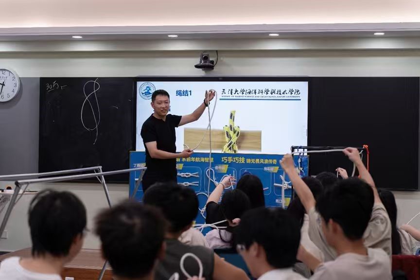 生开展一系列小学期实践教学活动瓦力游戏海洋学院马来西亚留学(图8) 生开展一系列小学期实践教学活动瓦力游戏海洋学院马来西亚留学(图8)